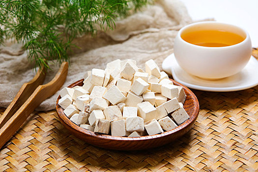 葛根：保護(hù)心腦血管，養(yǎng)肝護(hù)肝！作用全面的中藥本草