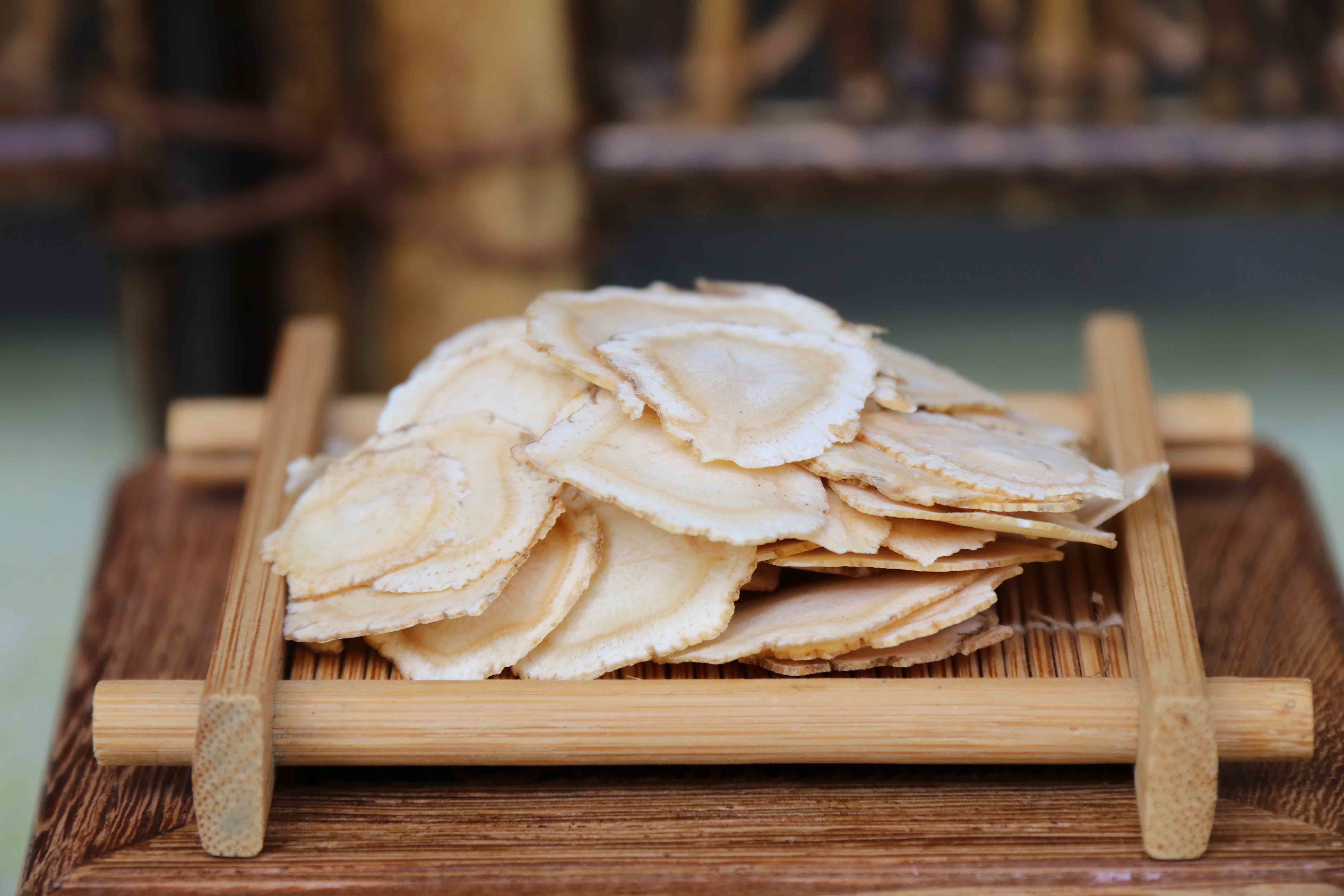 吃西洋參能調(diào)節(jié)心腦血管、增強心肺功能！ 